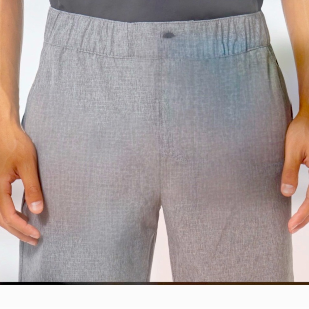 Men's Oakley Adventure Chino Gray Shorts, 34 Waist, NWT - Picture 7 of 12